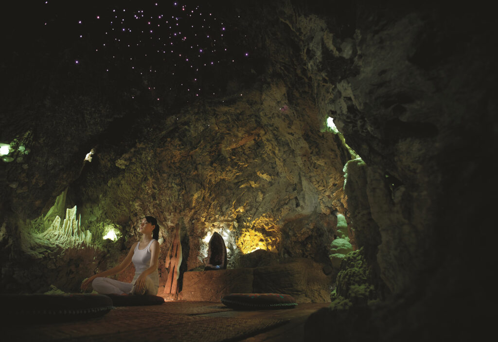 CRYSTAL CAVE AT THE BANJARAN_web
